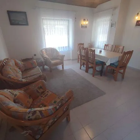 In 45807 Dom wakacyjny *