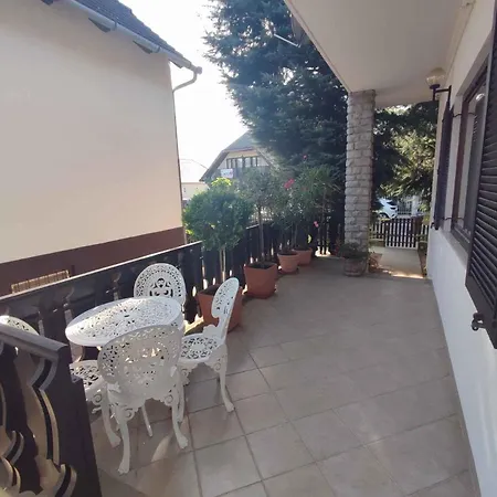 In 45807 Dom wakacyjny *